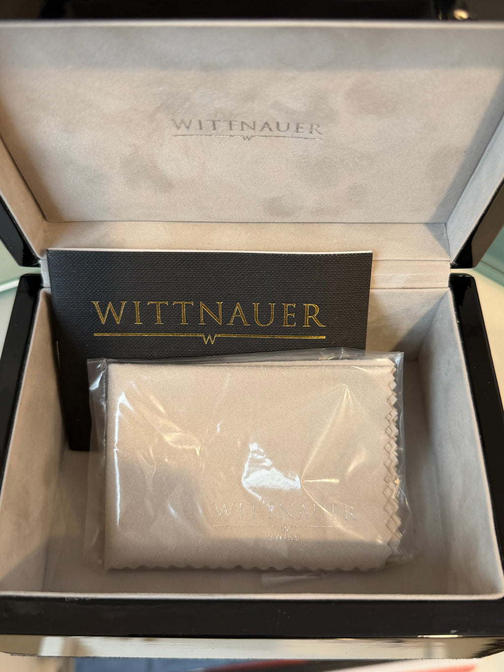 WITTNAUER Watch