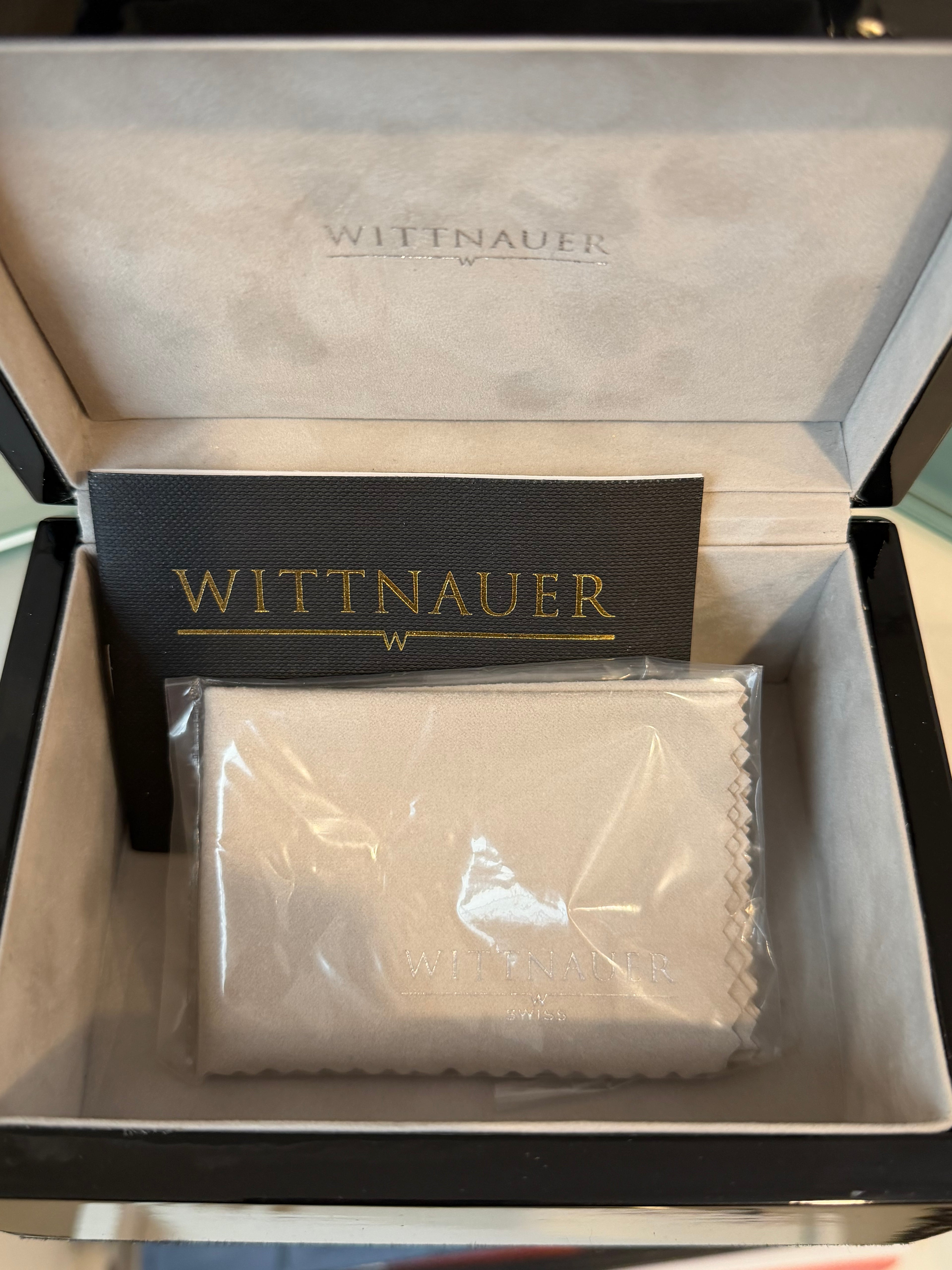 WITTNAUER Watch