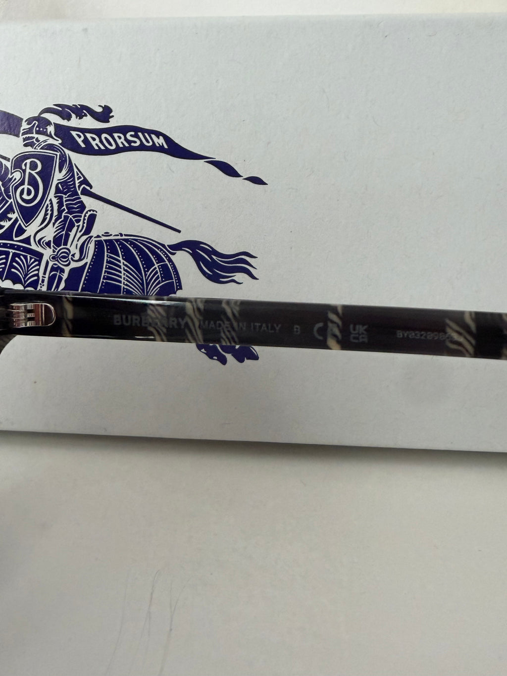Burberry eye cat sunglasses